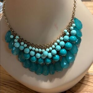 NWT Drama brand statement necklace with matching earrings